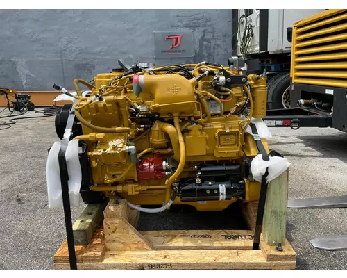 CAT C-7 Engine Assembly