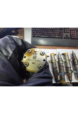 CAT C-7 Fuel Injector