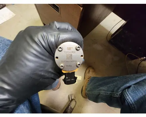 CAT C-7 Fuel Injector