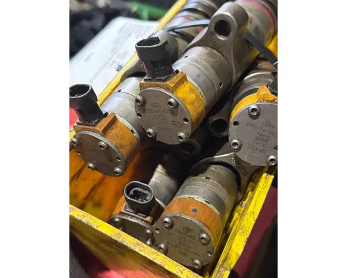 CAT C-7 Fuel Injector
