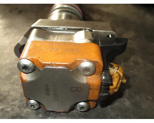CAT C-7 Fuel Injector