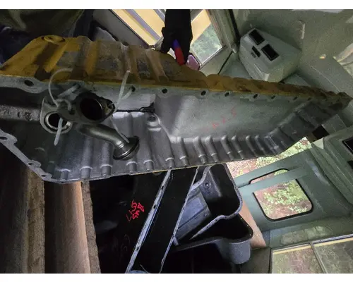 CAT C-7 Oil Pan