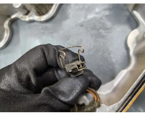 CAT C-7 Valve Cover