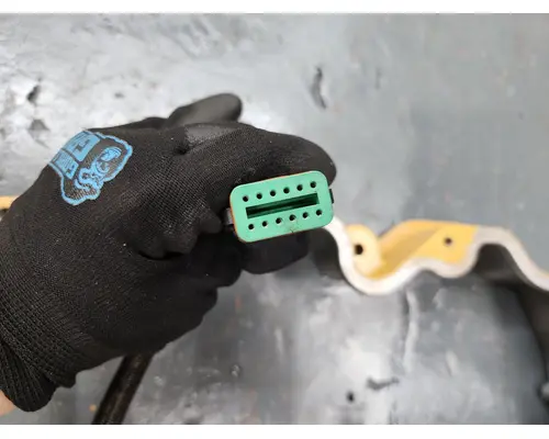 CAT C-7 Valve Cover