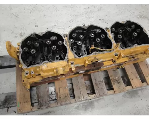 CAT C12 CYLINDER HEAD