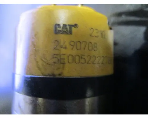 CAT C13_2490708 Fuel Injector