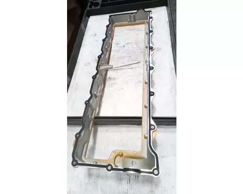 CAT C13 305-380 HP Valve Cover