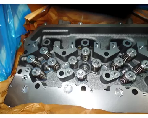 CAT C13 Cylinder Head