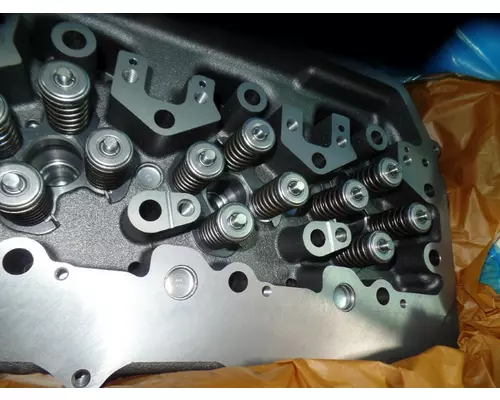 CAT C13 Cylinder Head