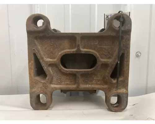 CAT C13 Engine Mounts