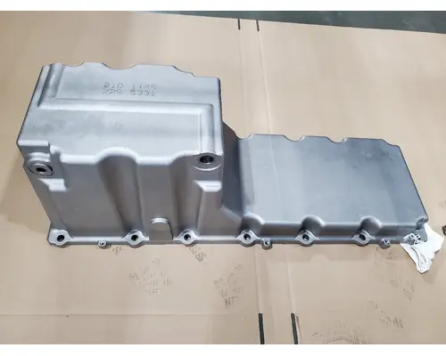 CAT C13 Engine Oil Pan