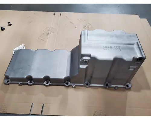 CAT C13 Engine Oil Pan