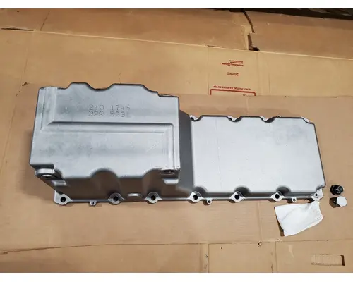 CAT C13 Engine Oil Pan