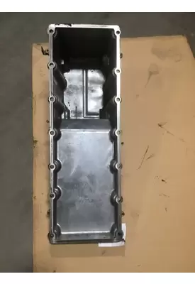 CAT C13 Oil Pan