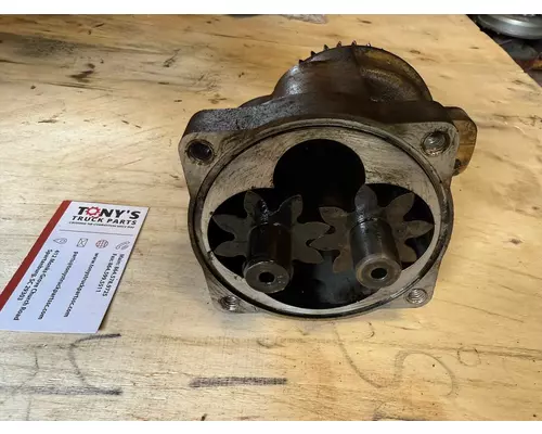 CAT C13 Oil Pump