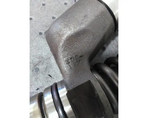 CAT C15 (DUAL TURBO-ACERT-EGR) FUEL INJECTOR