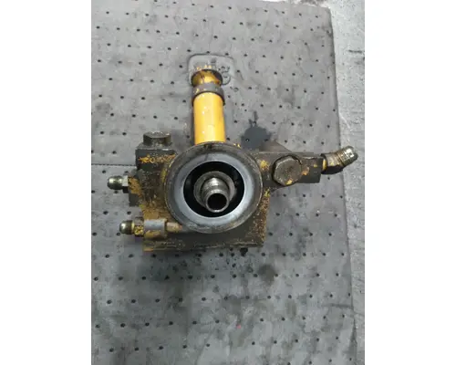 CAT C15 (DUAL TURBO-ACERT-EPA04) FUEL FILTER HOUSING