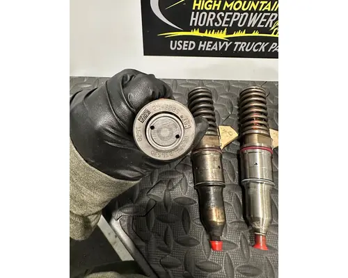 CAT C15E Fuel Injector