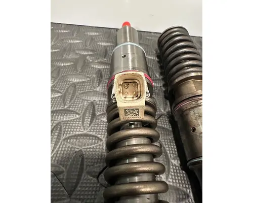 CAT C15E Fuel Injector