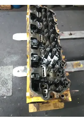 CAT C15 CYLINDER HEAD