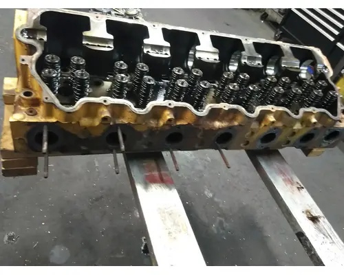 CAT C15 CYLINDER HEAD