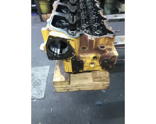 CAT C15 CYLINDER HEAD