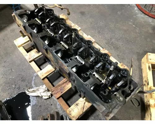 CAT C15 Engine Head Assembly