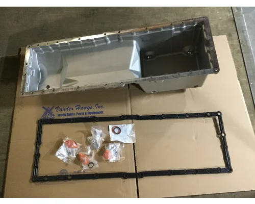 CAT C15 Engine Oil Pan