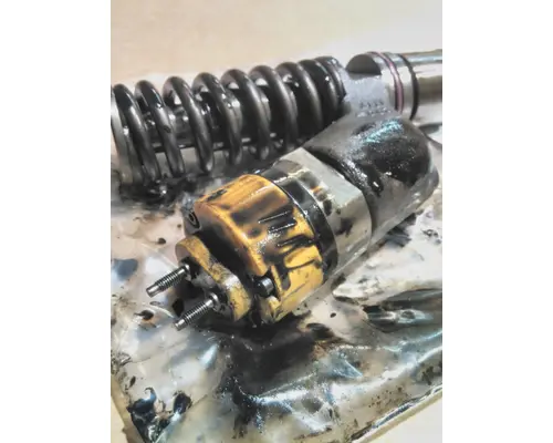 CAT C15 FUEL INJECTOR