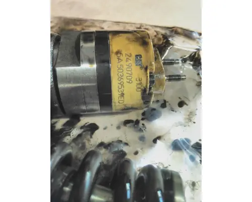 CAT C15 FUEL INJECTOR