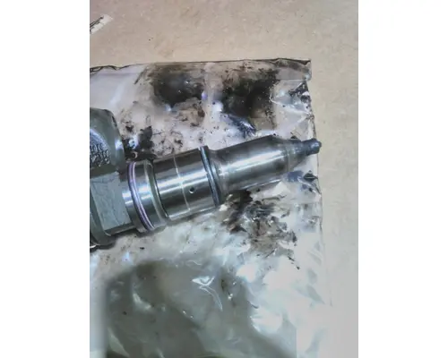 CAT C15 FUEL INJECTOR