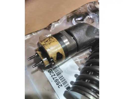 CAT C15 FUEL INJECTOR