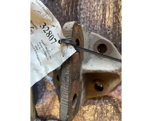 CAT CLASSIC XL Engine Mounts