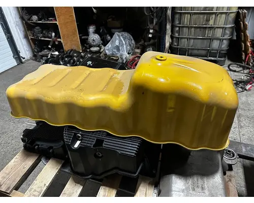 CAT CT13 Oil Pan