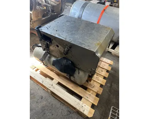 CAT CT660 Battery Box