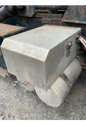 CAT CT660 Battery Box