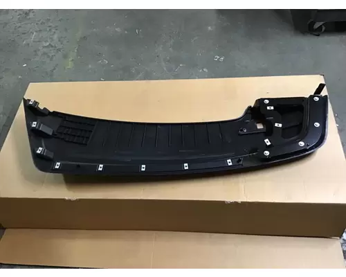 CAT CT660 Body Parts, Misc.