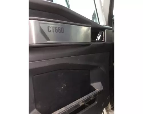 CAT CT660 CAB