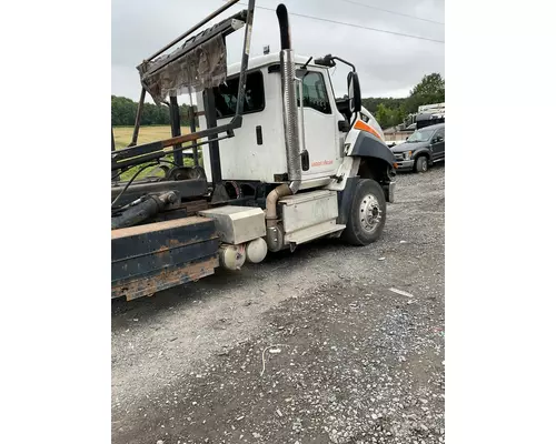 CAT CT660 Cab