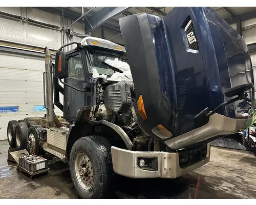 CAT CT660 Complete Vehicle