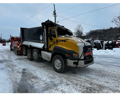 CAT CT660 Complete Vehicle
