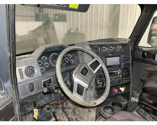 CAT CT660 Dash Assembly