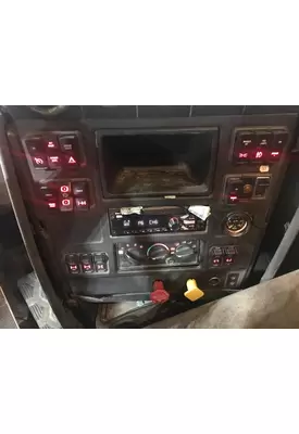 CAT CT660 Dash Assembly