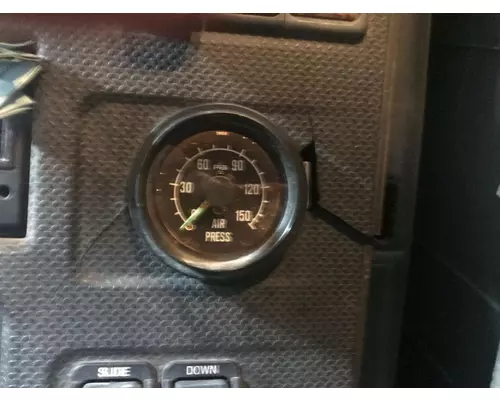 CAT CT660 Dash Assembly