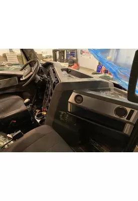 CAT CT660 Dash Assembly