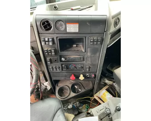 CAT CT660 Dash Assembly