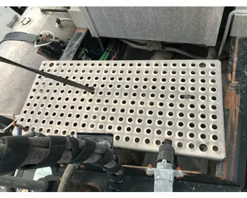 CAT CT660 Deckplate