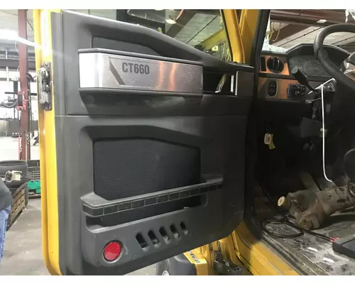 CAT CT660 Door Assembly, Front