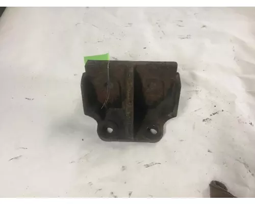 CAT CT660 Engine Mounts