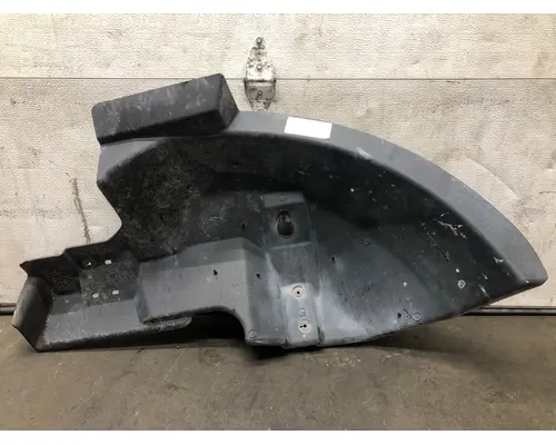 CAT CT660 Fender